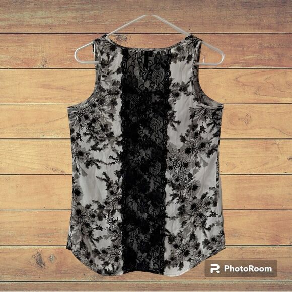 Maurice’s Sleeveless Black And White Top Size S GUC - Picture 2 of 6